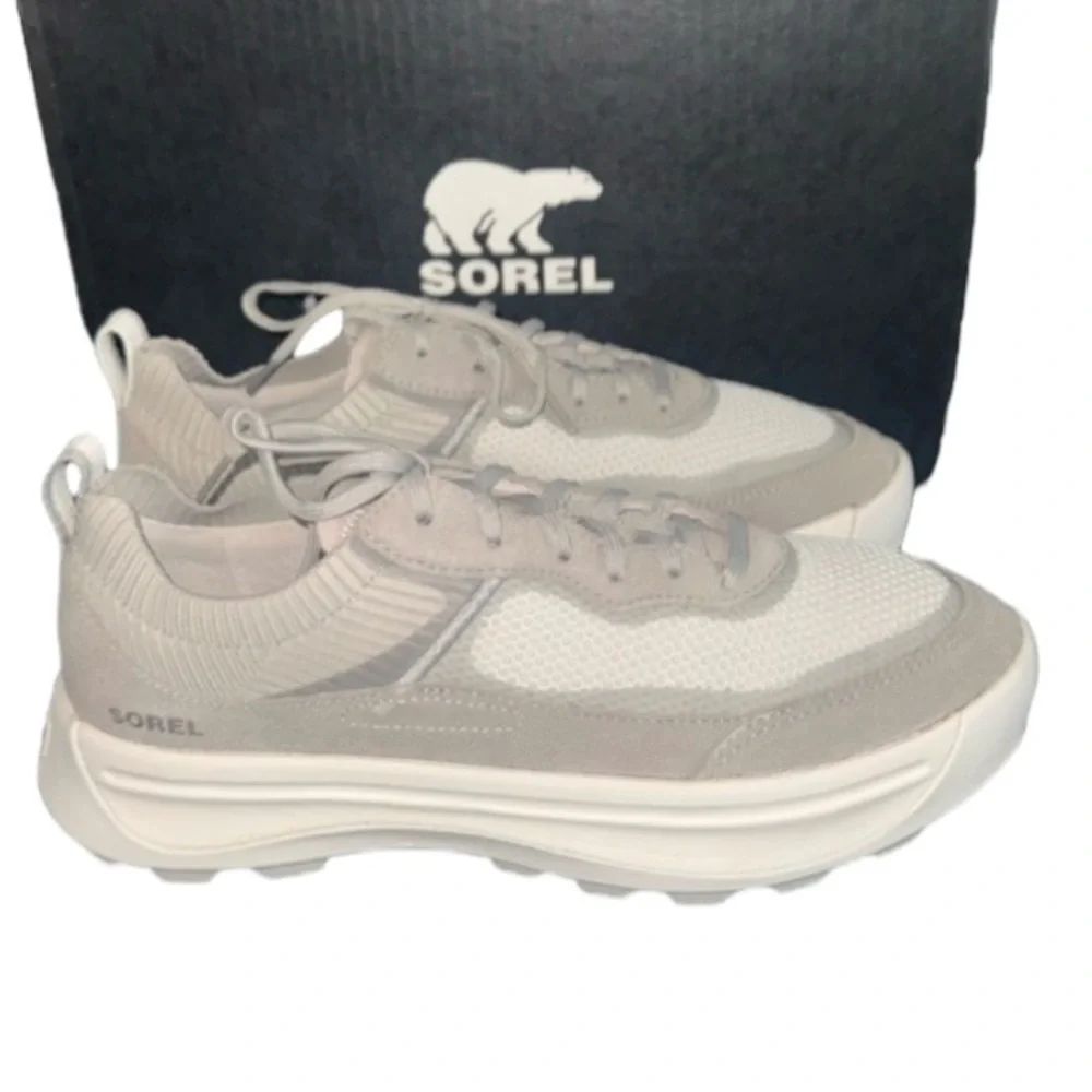 New in box authentic Sorel designer signature sneakers sz 9.5